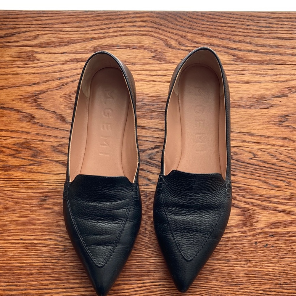 M.Gemi black leather Gia pointed loafer size 39.5 women’s 8.5 wide/ 9 narrow